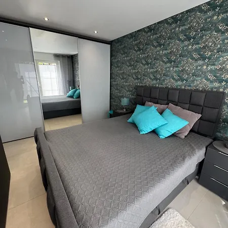 Koeln & Duesseldorf Perfekt Apartment
